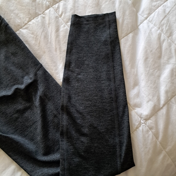 A37 Avia Leggings Womens Small (4-6) Dark Grey Stretch High Rise Workout pocket - Picture 5 of 6